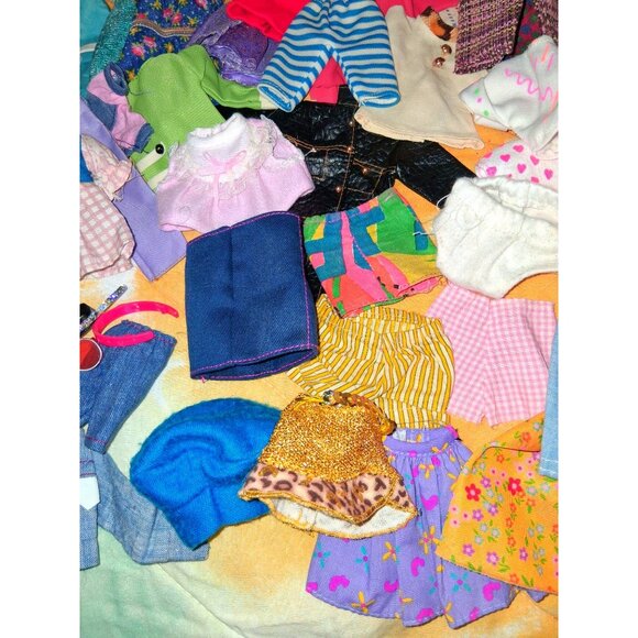 Vintage Barbie & Ken Doll Clothes Bundle 81 piece - Picture 3 of 13